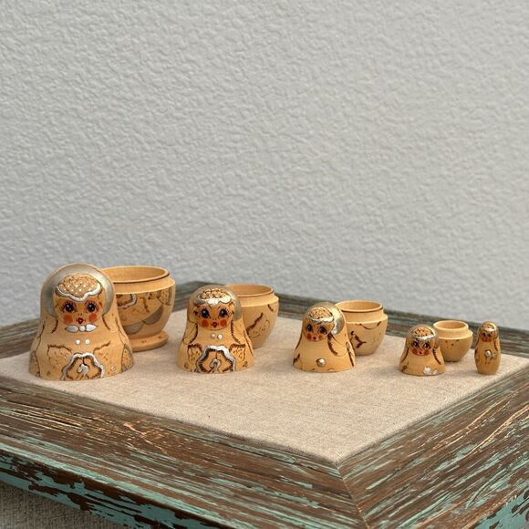 Vintage Hand Painted Matryoshka Russian 5 Nesting Dolls Natural Burnt Wood 3.75" - Picture 8 of 12